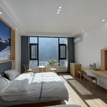 虎跳峡遇见半山民宿