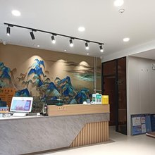 明月酒店(三河燕京理工学院店)