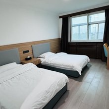 华阴铂漫水汇酒店
