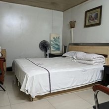 武汉自家招待所(武昌火车站店)