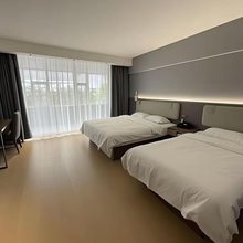 亚悦酒店(临沂吾悦广场店)