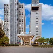 艺龙安云酒店(昆明安宁金色时代广场宁湖公园店)