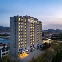 艺龙酒店(青岛西海岸世界博览城店)