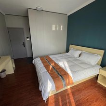 竹韵雅居民宿(开封万岁山武侠城店)