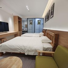 南河清泉|草原湿地风情山泉度假美宿(伊宁喀什镇店)