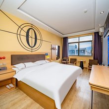 开尚·南曲连锁酒店(开远汽车北站南正街店)