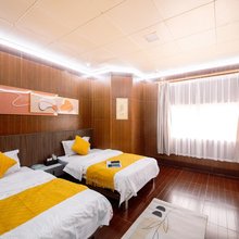荷韵公寓(廉江悦信国际广场店)