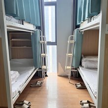 窗屿青年旅舍(奥园城市天地店)
