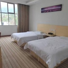 本元民宿(荔波冰雪世界主题乐园店)