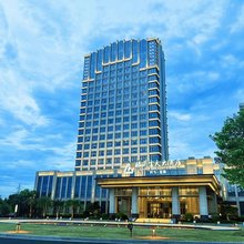 龙南兴飞格兰云天大酒店