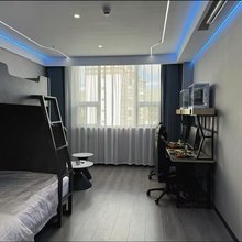 日喀则麦斯电竞酒店