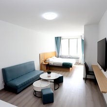 远家公寓(烟台火车站鲁东大学店)