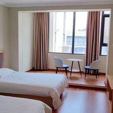 喆悦精品连锁酒店(石老人海水浴场店)