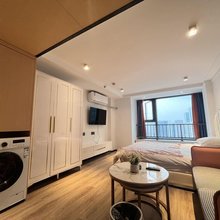 云间来客公寓(拱墅万达店)