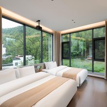 柒月浅浠·Spring设计师美宿(婺源高铁站店)