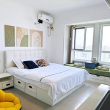自然醒影院民宿