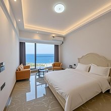 曼舟公寓(湛江万达荣盛中央广场店)