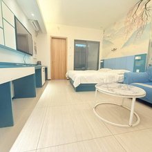 轻桔影院民宿(淄博理工大学店)