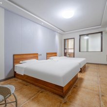 金泰来宾馆(医科大学第二附属医院南湖北路地铁站店)
