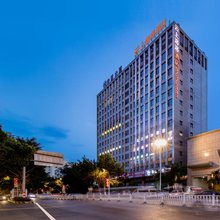 云上洛洛酒店(温州乐清柳市店)