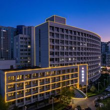 枫杨酒店(郑州外国语学校店)