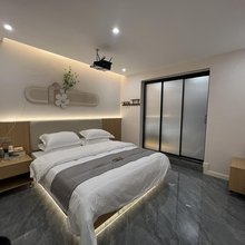 栖子堂民宿(情歌广场店)