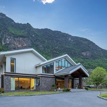 逅山乡村度假美宿hotel(宜昌兴山古昭公路店)