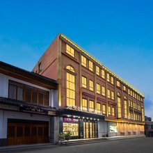地平线电竞民宿(上海奉城老街店)