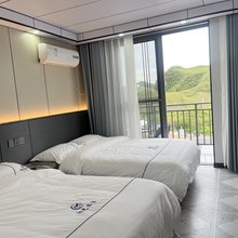 龙山洋洋客栈