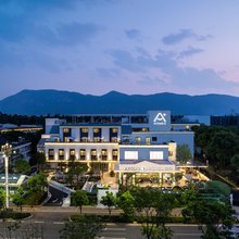 昆明滇池度假区滇池路亚朵S酒店