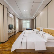 良栖山舍·环山观景度假美宿(莽山大峡谷漂流店)