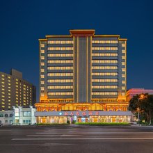 三亚银天度假酒店(大东海大菠萝夏日百货店)