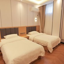 湖畔宾馆(河头老街店)