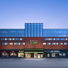 百漫酒店(北京南站和义地铁站店)