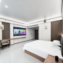 雷州逸澜商务公寓(茂德公鼓城店)