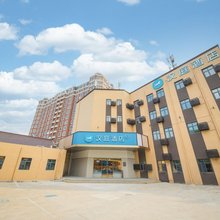 汉庭酒店(上海顾村公园地铁站店)