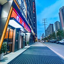 鑫月酒店(白云区泉湖公园店)