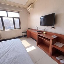 慧峰商务宾馆(云峰源市场店)