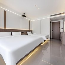 久客公寓(临海星悦广场店)