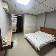 光辉商务住宿(银狮街店)