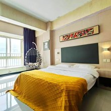 美庭时尚民宿(郑州丹尼斯大卫城二七广场地铁站店)
