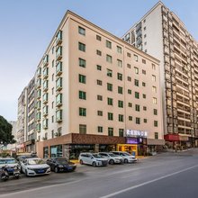 君庭国际公寓(湛江高铁北站鼎盛广场店)