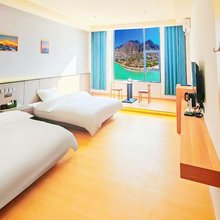 德钦海湾8号江景大酒店