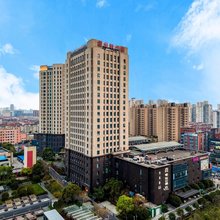 唯庭世纪酒店(上海北外滩隆昌路地铁站店)