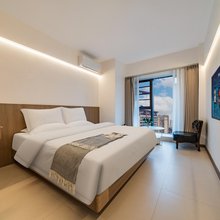 成都艾米丽影音酒店(武侯立交地铁站店)