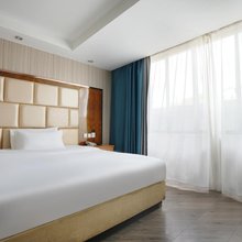如家华驿精选酒店(上海野生动物园惠南地铁站店)