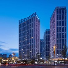 云栖·云端高空观景酒店(内江高铁北站店)