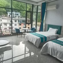 月亮湾客栈(柞水终南山寨店)