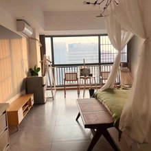 悦沐设计师影院公寓(南昌红谷滩万达广场店)