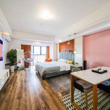 留白·影院轻奢美宿(泉州浦西万达广场店)